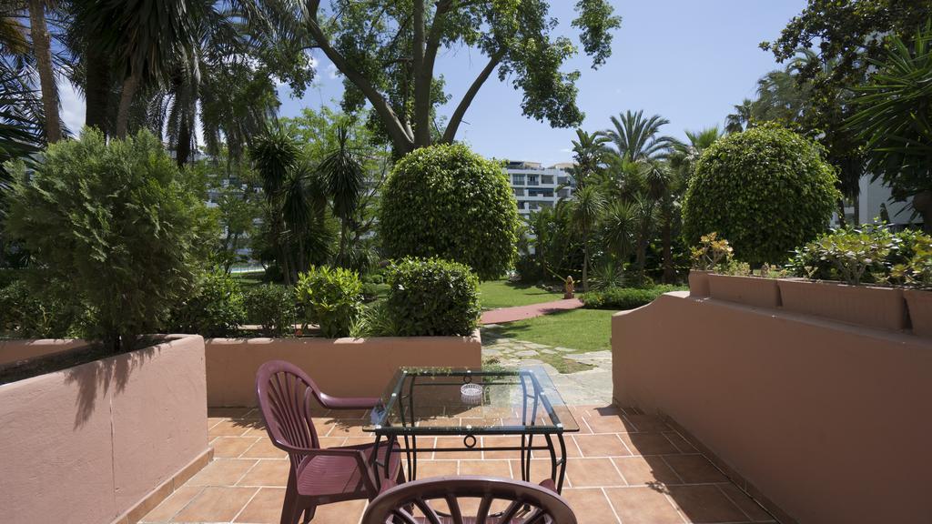 Club Jardines Del Puerto Apartamento Marbella Exterior foto